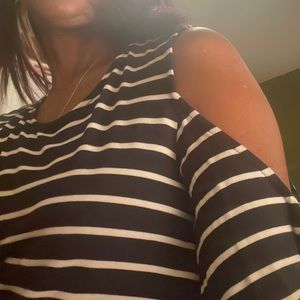 Cold shoulder casual striped black and white summer dress. Pulls over head